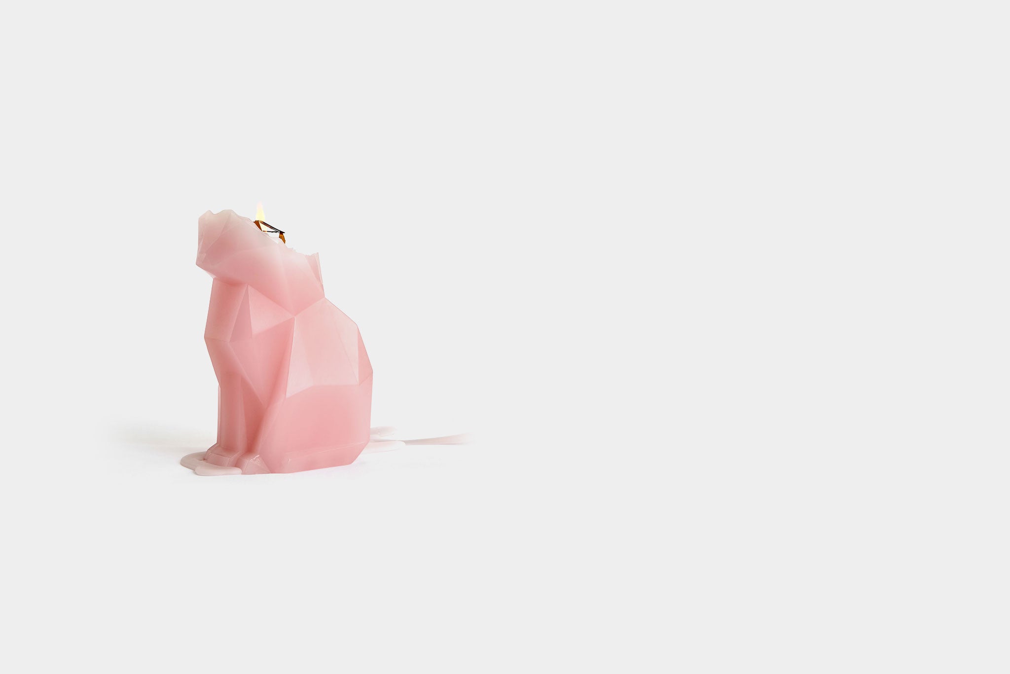 PyroPet Kisa Cat Candle - Light Pink
