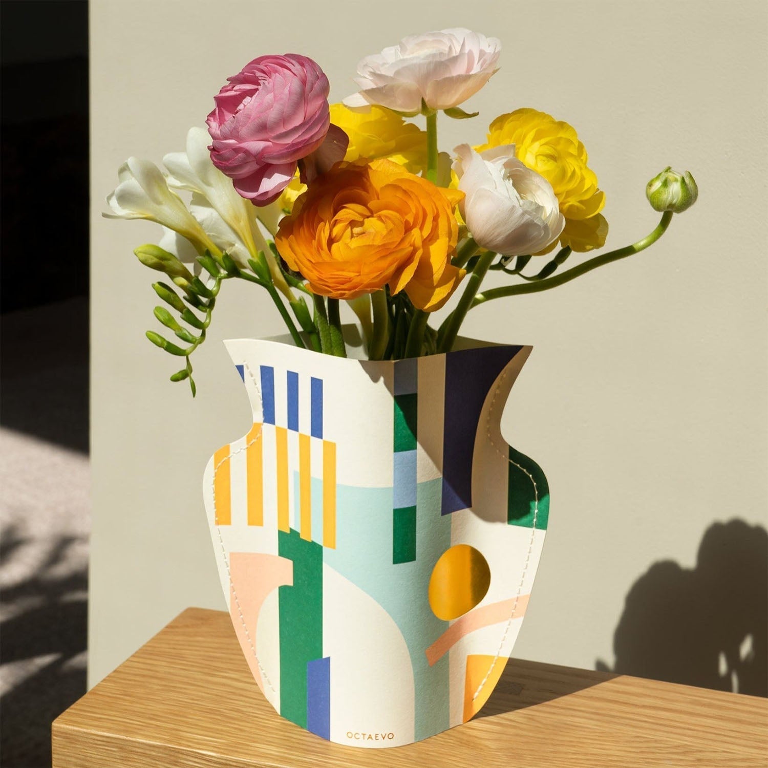 Mini Paper Vase Emporio by OCTAEVO