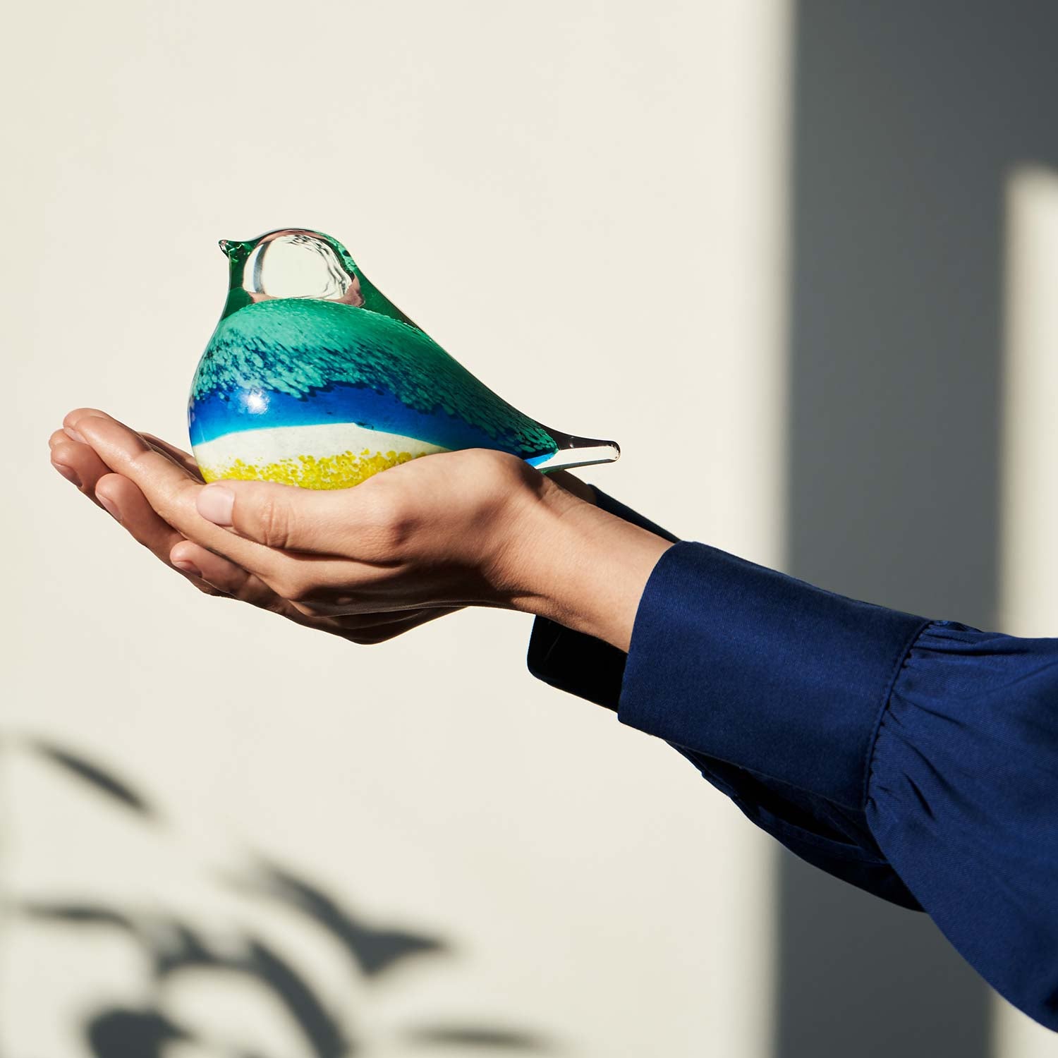 Octaevo Glass Bird Atlas (Blue & Yellow)