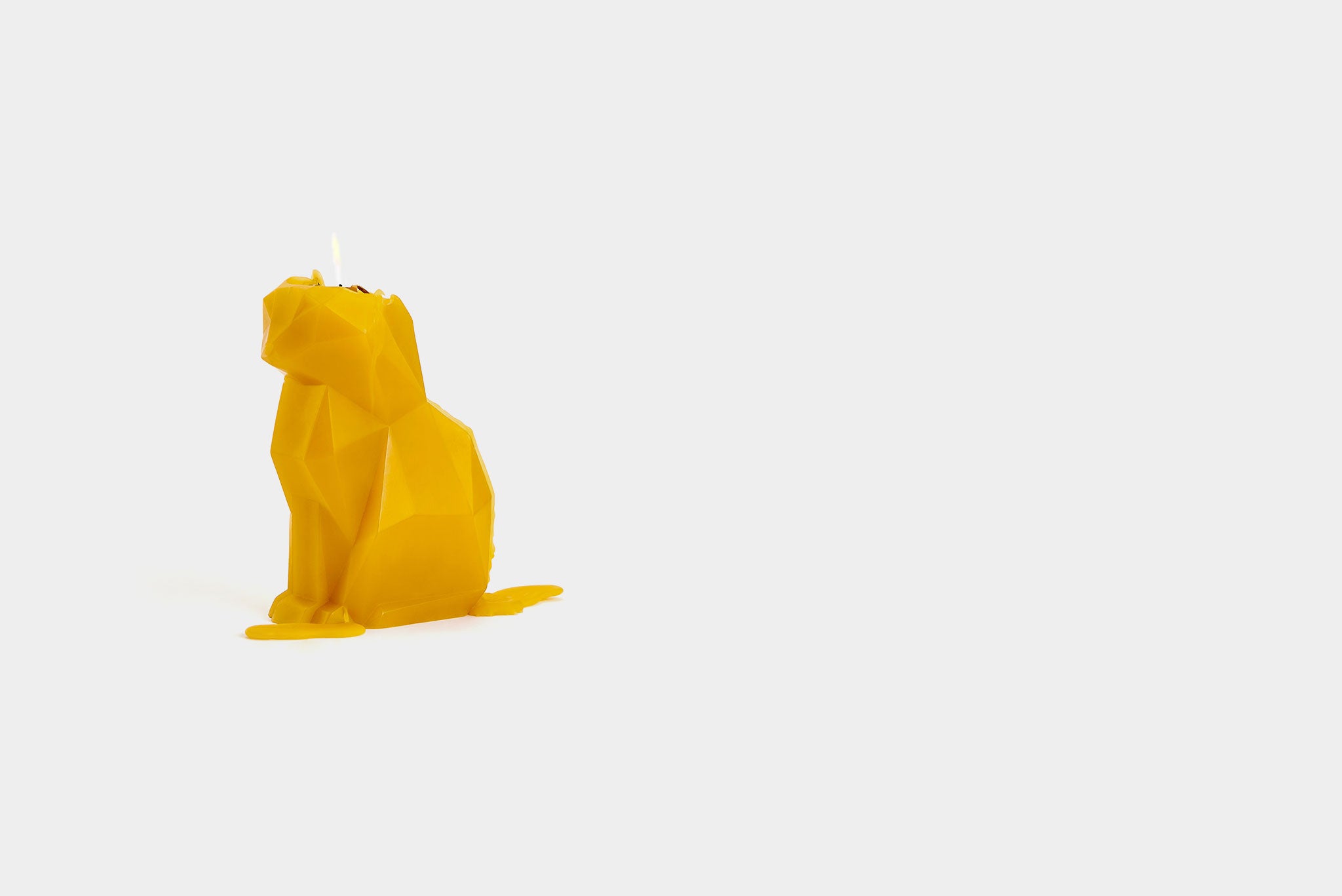 PyroPet Kisa Cat Candle - Mustard Yellow